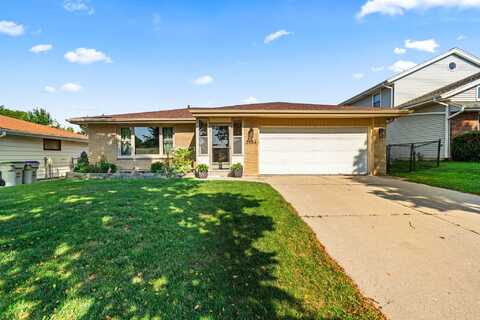 5554 S 25th St, Milwaukee, WI 53221