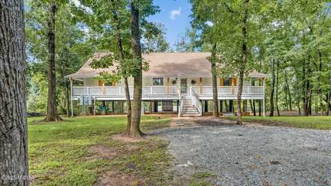 615 Old River Road, Juliette, GA 31046