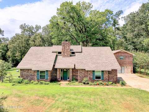 135 Westwood Drive, Vicksburg, MS 39183