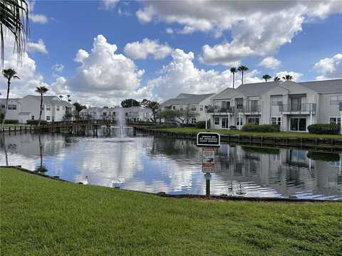 2524 WOODGATE BOULEVARD, ORLANDO, FL 32822