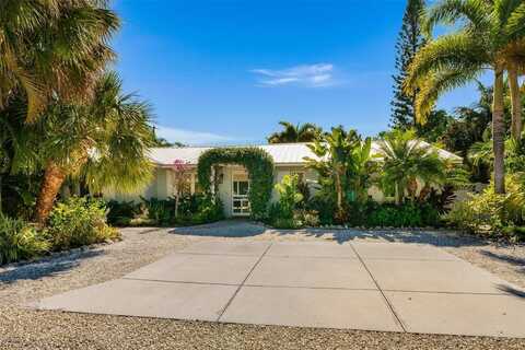 207 PEACOCK LANE, BRADENTON BEACH, FL 34217