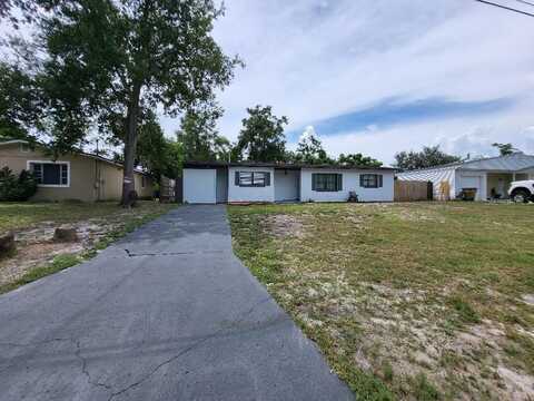 995 EMERALD DRIVE, MOUNT DORA, FL 32757