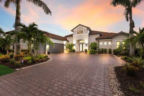 284 MARAVIYA BOULEVARD, NOKOMIS, FL 34275