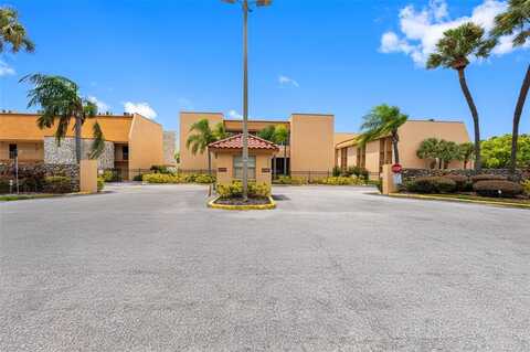 5820 N CHURCH AVENUE, TAMPA, FL 33614