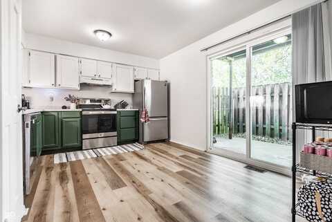 6503 Park Central Way, Indianapolis, IN 46260