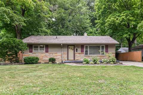 820 W Poplar Street, Zionsville, IN 46077