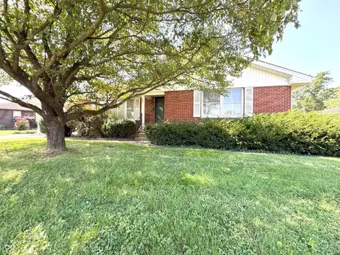221 W Harrison Drive, Seymour, IN 47274