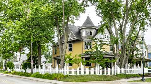 2404 Broadway Street, Indianapolis, IN 46205