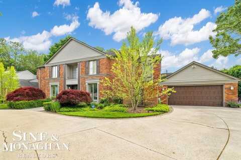41 Woodland Shore, Grosse Pointe, MI 48236