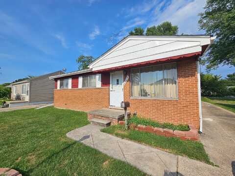 28012 Gladstone, Saint Clair Shores, MI 48081