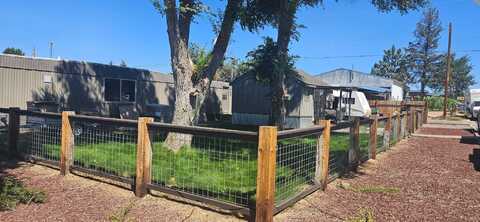 250 SE 5th Street, Redmond, OR 97756