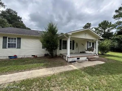 669 Francktown Road, Richlands, NC 28574