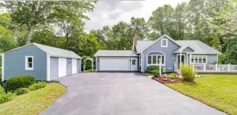 30 Memorial Park, Agawam, MA 01001