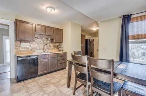 67 Thompson, Springfield, MA 01109