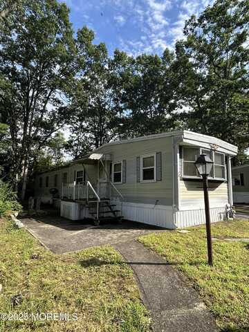 2300 Massachusetts Avenue, Toms River, NJ 08755
