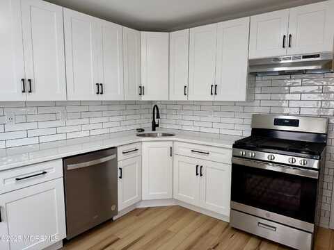 15 Roosevelt Drive, Brick, NJ 08724