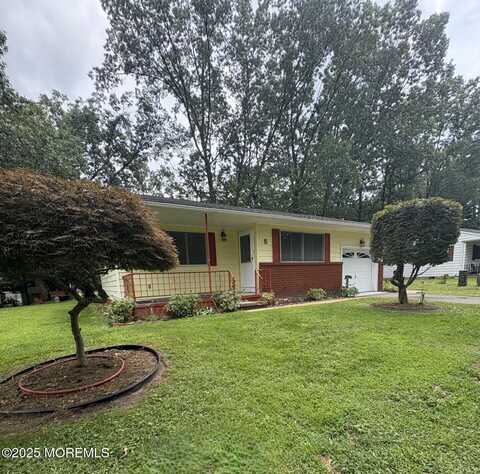 5 Indiana Way, Manchester, NJ 08759