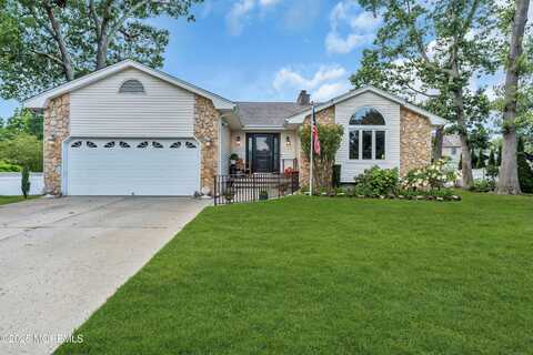 8 Laurel Lane, Bayville, NJ 08721