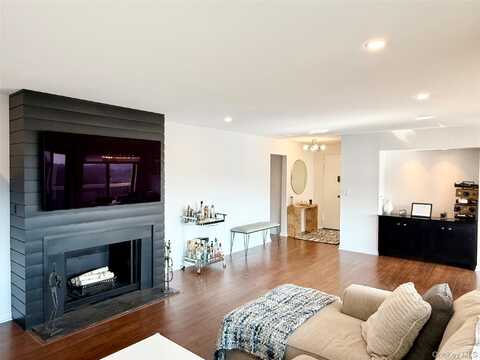 400 High Point Drive, Hartsdale, NY 10530