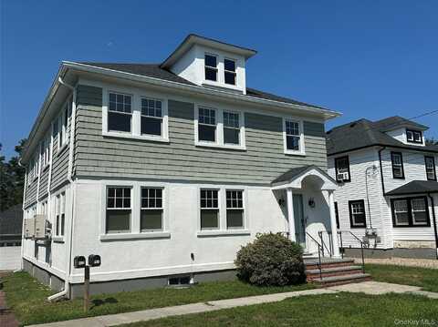40 Smith Street, Glen Cove, NY 11542