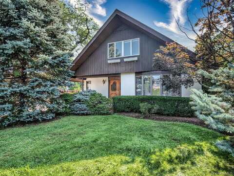 159 Oakview Avenue, Farmingdale, NY 11735