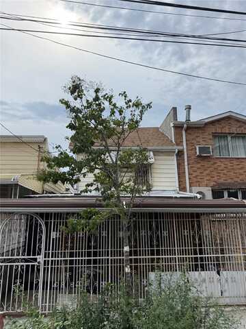 796 Lincoln Avenue, Brooklyn, NY 11208