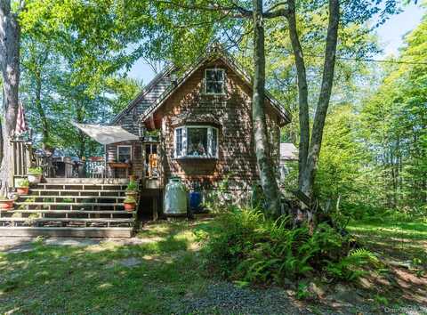 885 Grandview Road, Hancock, NY 13783