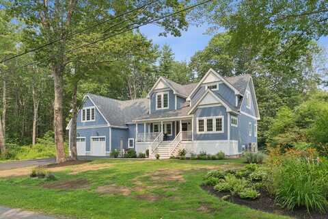 28 River Locks Road, Kennebunk, ME 04043