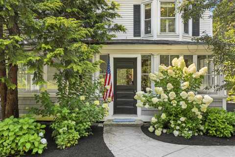186 Foreside Road, Cumberland, ME 04110