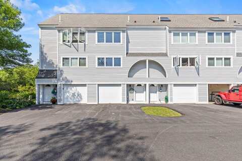 26 Walnut Street, Old Orchard Beach, ME 04064