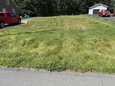 38 Elizabeth Street, Presque Isle, ME 04769