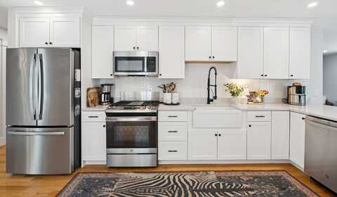 15 Curtis Street, South Portland, ME 04106
