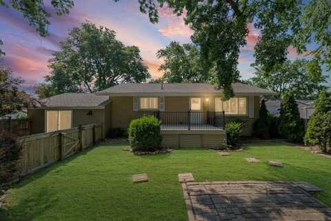 109 W Fillmore Street, Philo, IL 61864