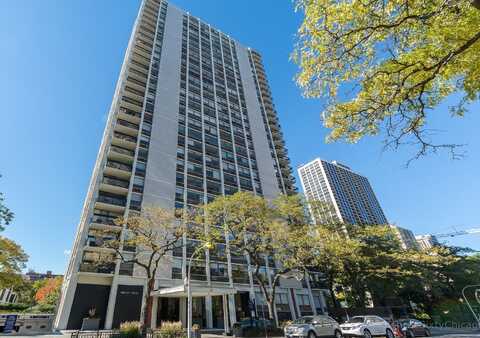 1455 N Sandburg Terrace, Chicago, IL 60610