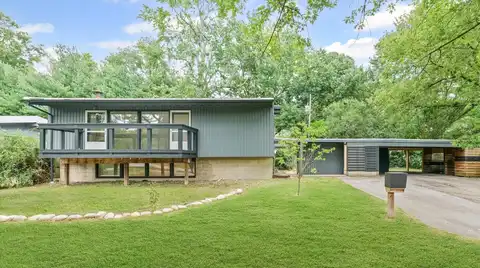 6 SHUMAN Circle, Urbana, IL 61801