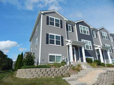 2590 Bella Drive, Pingree Grove, IL 60140