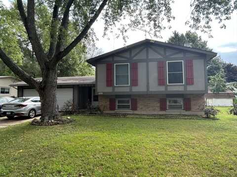 699 Darlington Lane, Crystal Lake, IL 60014