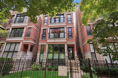 3331 N Seminary Avenue, Chicago, IL 60657
