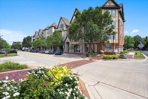 450 S 1ST Street, Saint Charles, IL 60174