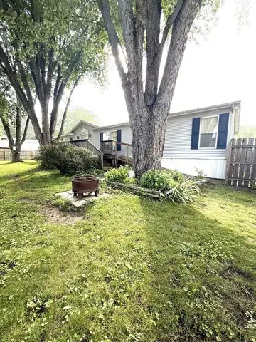 2032 Constitution Avenue, Urbana, IL 61802