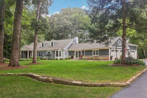 1834 W Palatine Road, Inverness, IL 60067