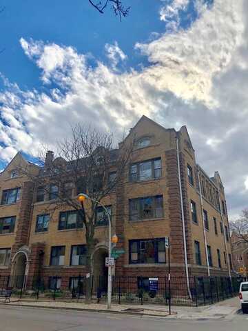 4046 N Clarendon Avenue, Chicago, IL 60613