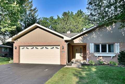 227 Royal Lane, Bloomingdale, IL 60108