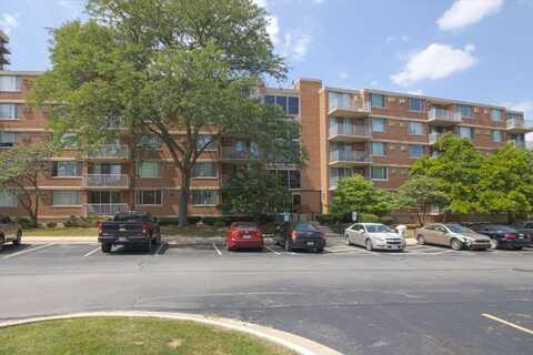 2222 S Stewart Avenue, Lombard, IL 60148