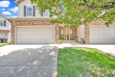 2525 Fox Trot Trail, Bloomington, IL 61705