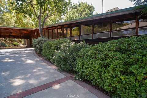 9640 La Canada Way, Sunland, CA 91040