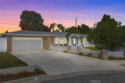 224 Pauline Place, Costa Mesa, CA 92627