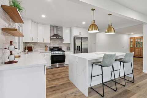 1917 Friendly Drive, Vista, CA 92084