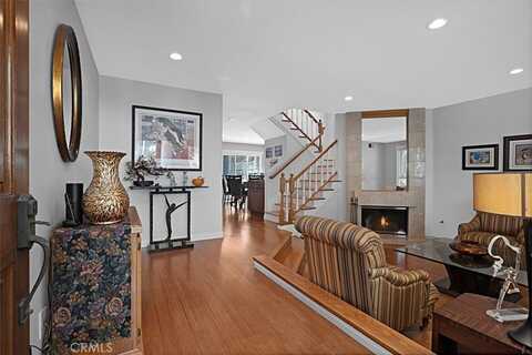 600 John K Drive, Long Beach, CA 90803