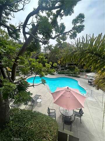 20301 Bluffside Circle, Huntington Beach, CA 92646